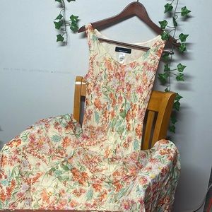 Primaveral floral dress.  Great condition. Size 12. 100% Silk